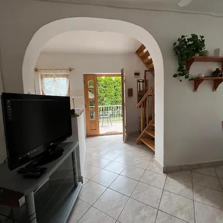 Apartment Balatonfenyves