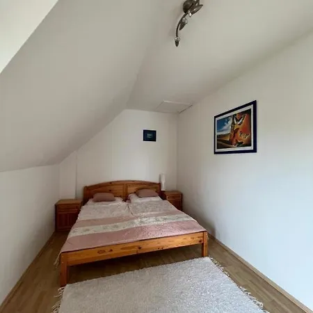 Apartment Balatonfenyves Дом отдыха *