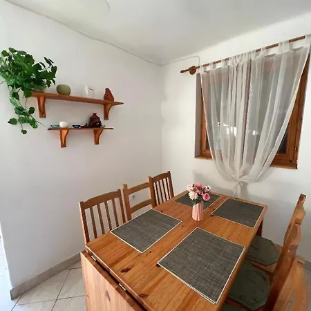 Apartment Balatonfenyves 度假居