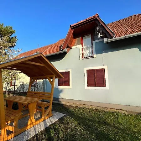 度假居 Apartment Balatonfenyves