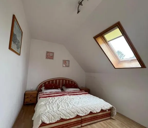 Apartment Balatonfenyves Дом отдыха *